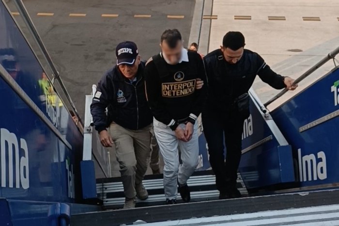 O‘zbekistonda yirik firibgarlikda ayblangan Turkiya fuqarosi Perudan Toshkentga ekstradisiya qilindi