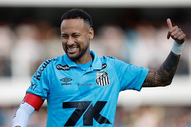 «Santos» Neymar bilan shartnomani uzaytirganini e’lon qildi