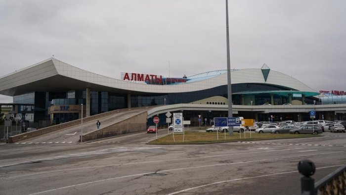 Olmaota aeroportida davlatlararo qidiruvda bo‘lgan rossiyalik shaxs qo‘lga olindi