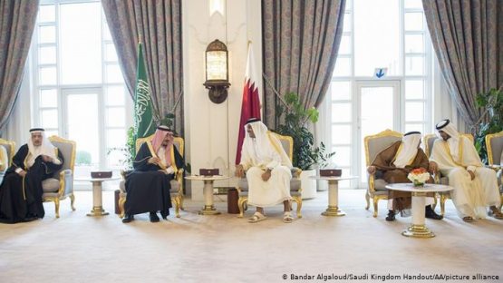 Saudiya Arabistoni uch yillik blokadadan so‘ng Qatar bilan chegarani ochdi