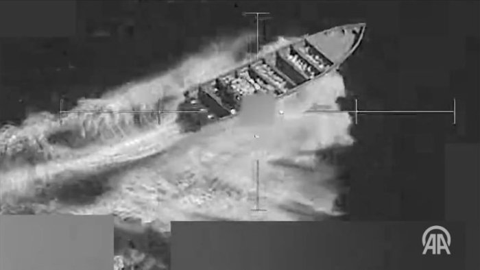 AQSh harbiylari Tinch okeanida uchta kemani nishonga oldi, 8 kishi halok bo‘ldi