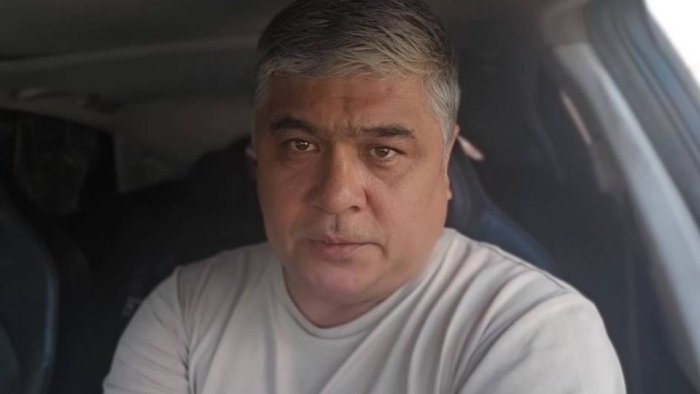 Блогер Сирожиддин Одилов фирибгарлик ва пора беришда гумонланиб қамоққа олинди