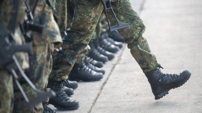 Bundesver ma’lumotlarni himoya qilish qonuni tufayli bir million zahiradagilar bilan aloqani yo‘qotadi