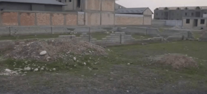 Toshkent shahrida kottej turar-joylarini qurayotgan fuqaro firibgar bo‘lib chiqdi. U qariyb 27 mlrd so‘mni o‘zlashtirgan