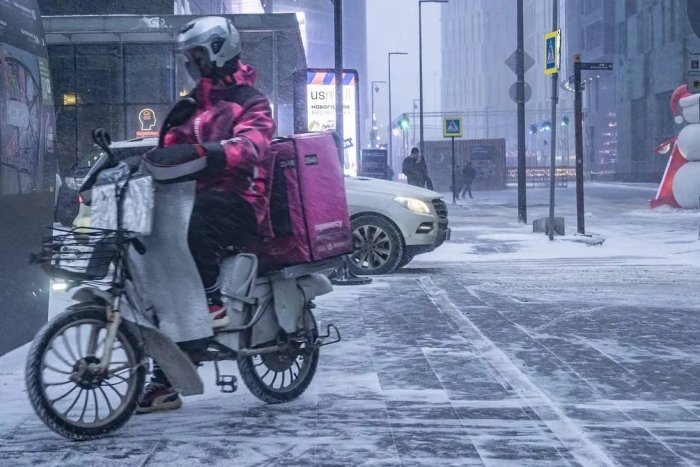 Собянин Москвада курьерларни тақиқлашга қарши бўлди 