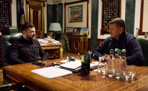 Зеленский Залужний билан учрашди