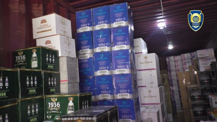 Samarqand viloyatida 1,5 mlrd so‘mlik sifati kafolatlanmagan alkogol mahsulotlarini muomalaga kiritilishining oldi olindi