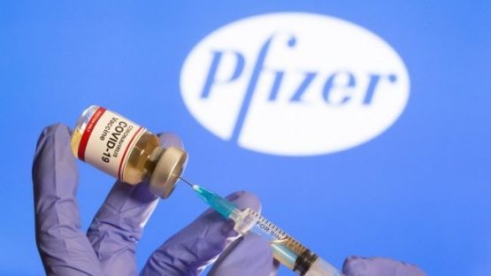 Pfizer omikron-shtammga qarshi vaksina ishlab chiqish arafasida