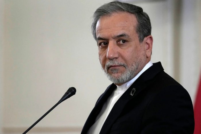 Арағчи: "АҚШ армиямизнинг Эрондаги машқлари қоидаларини белгилашга ҳаракат қилмоқда"