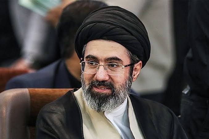 Eronning yangi oliy rahbari xalqqa murojaat qildi