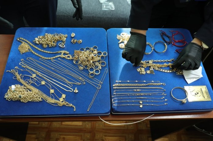 Самарқандда 511,7 миллион сўмлик ноқонуний заргарлик буюмлари ушлаб қолинди