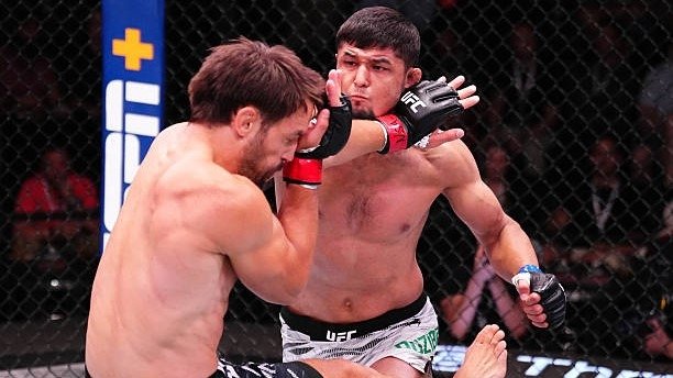 UFC. Nursulton Ro‘ziboyev navbatdagi g‘alabasini qo‘lga kiritdi