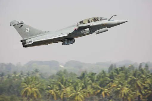 Франция ва Польша Россиядаги нишонларга зарба беришни машқ қилади