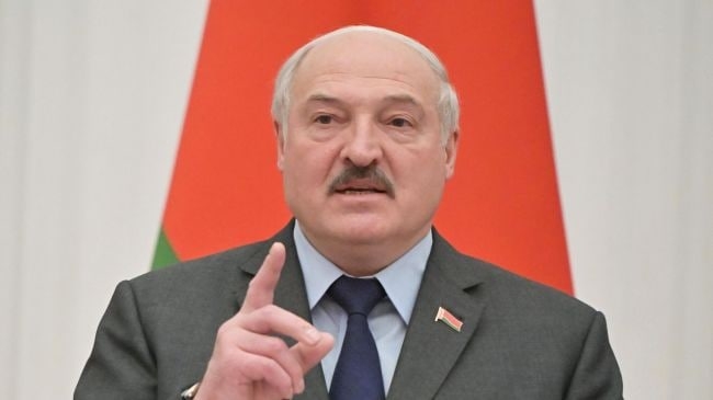 Lukashenko Ukrainada tinchlik o‘rnatish shartini aytdi