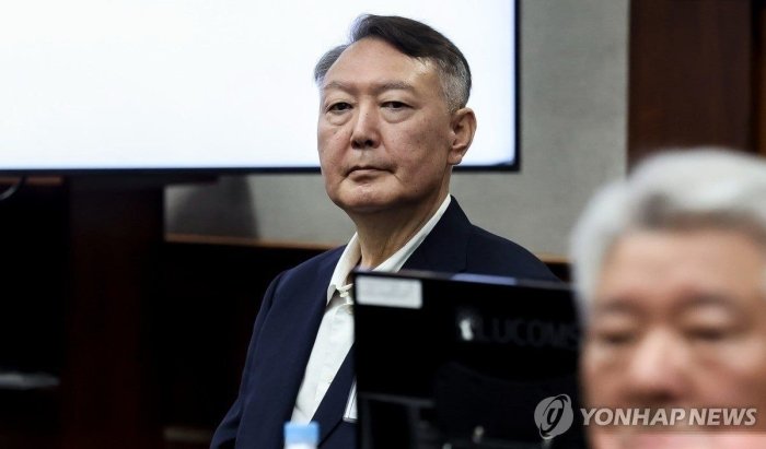 Janubiy Koreya sobiq prezidenti Yun Sok Yol 30 yilga qamaldi