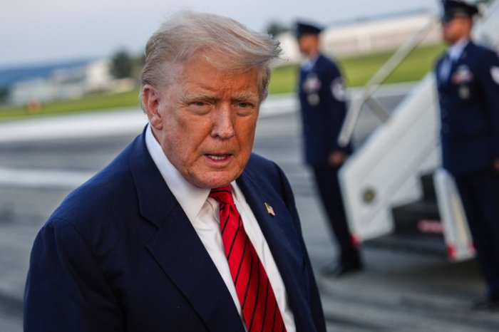 Доналд Трамп Афғонистонни огоҳлантирди