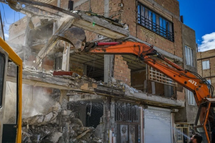 АҚШ ва Исроил Эрондаги турар-жойларга ҳужум қилди, қурбонлар бор