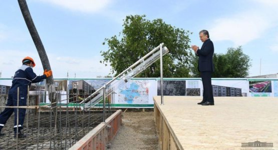 Сардобаликларга мўлжалланган 5 қаватли уйлар қандай шаклда қурилмоқда? (ФОТО)