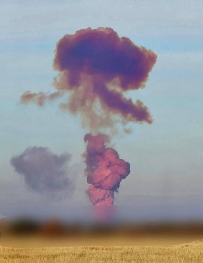 Россия ракета базасидаги авариядан сўнг осмон бинафша рангга бўялди