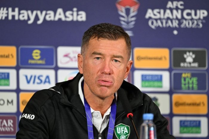 Eafootbal 2023 abbosbek fayzullayev. Аббосбек файзуллаев футболист. Узбекистон сурия 2024. Узбекистон сурия 2024. Узбекистон сурия 2024.