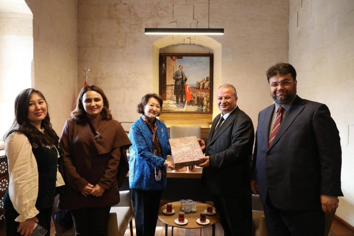 Туркий Маданият ва Мерос Жамғармаси ҳамда Туркия Археология ва Маданий Мерос Институти ўртасидаги ҳамкорлик кенгаймоқда