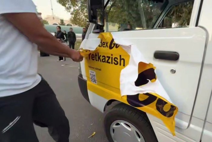Transport vositalarida ruxsatsiz reklama joylashtirishga qarshi reydlar boshlandi Transport vositalarida ruxsatsiz reklama joylashtirishga qarshi reydlar boshlandi