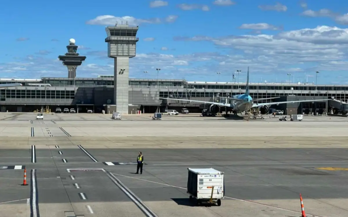 Kongressmen Dalles aeroportiga Tramp nomini berishni taklif qildi