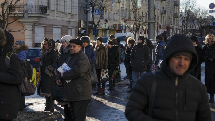 Times: Украина аҳолисининг 70 фоизи ташвиш, тушкунлик ёки кучли стрессдан азият чекади