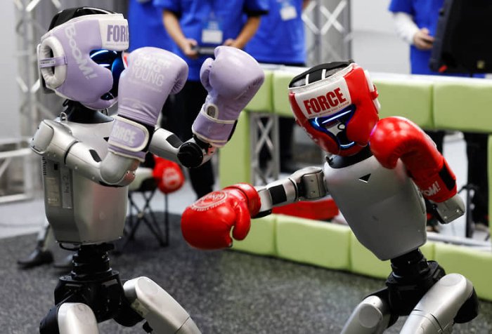 Токиода дунёда энг йирик роботлар кўргазмаси очилди