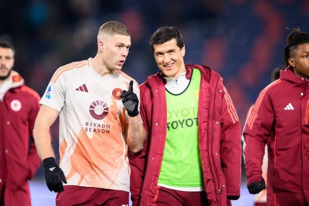 Shomurodov "Roma"ning asosiy hujumchisiga aylanadimi? Dovbik jamoadan ketishi mumkin