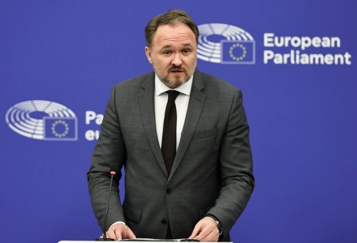 Evropa komissari: "Evropa uzoq muddatli inqirozga tayyorgarlik ko‘rishi kerak"