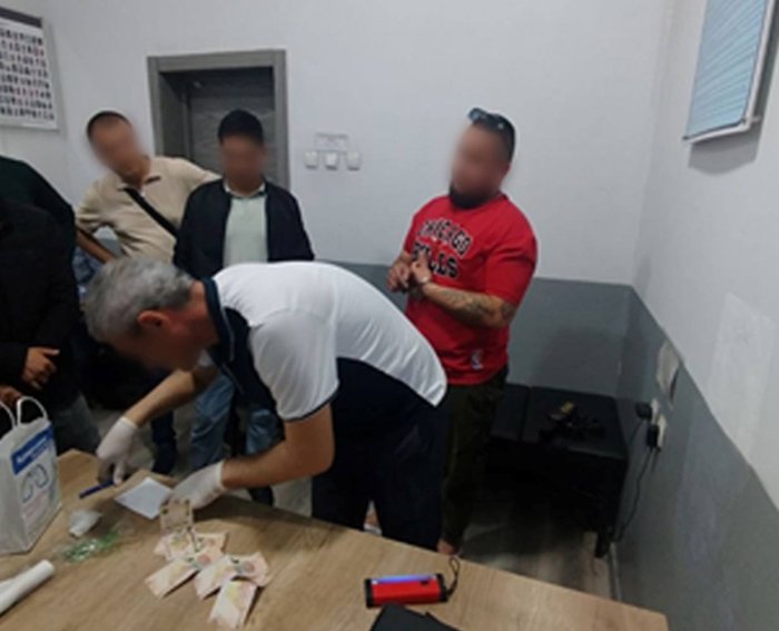 Тошкент метросида ходимни қўрқитиб, пул талаб қилган зўравон қўлга олинди