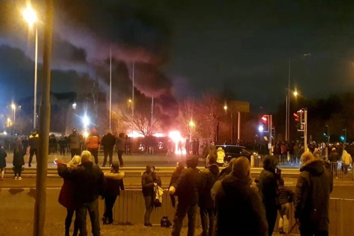 Londonda noqonuniy muhojirlar istiqomat qiladigan mehmonxona yoqib yuborildi