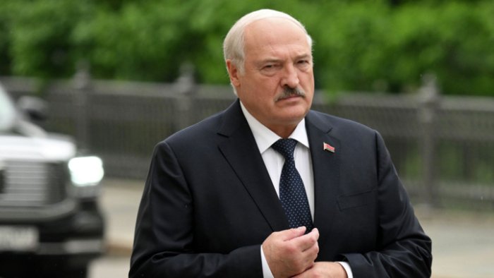 Lukashenko: "Biz urushga tayyor turishimiz kerak"