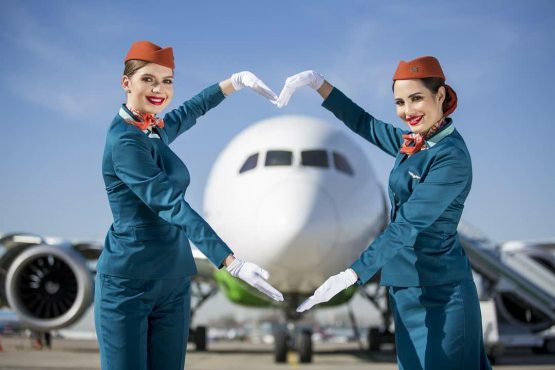 15 йилда илк марта! Uzbekistan Airways ходимларининг формаси ўзгарди (фото)