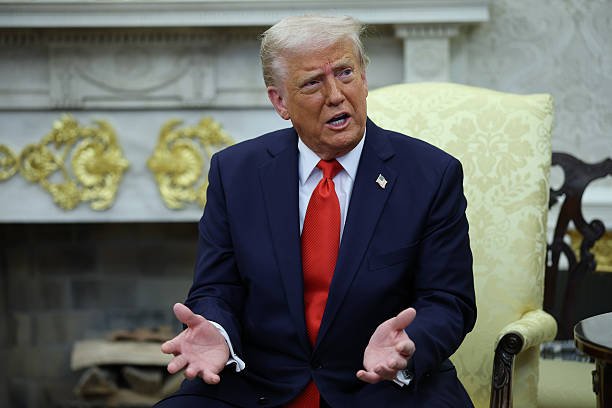 Трамп Украинада тинчликка эришиш учун Россияга нисбатан санкцияларни бекор қилиши мумкин