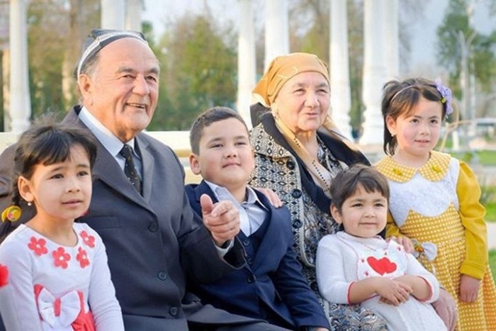 Dunyoda qancha bobo va buvi bor?