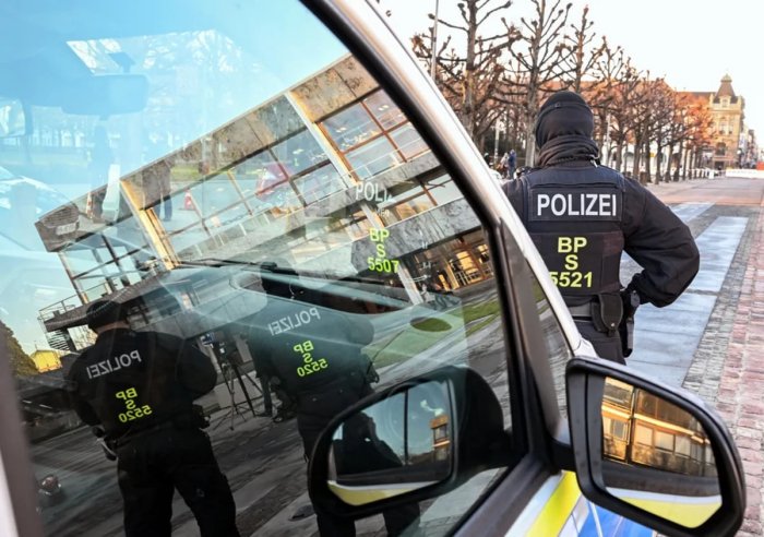 Германиядаги темир йўл станциясидан ҳужум хавфи туфайли 500 га яқин одам эвакуация қилинди