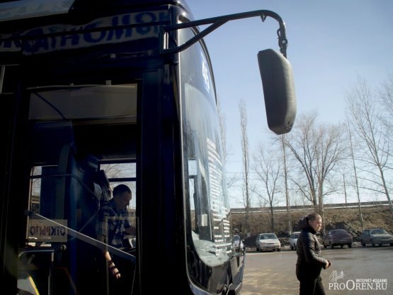 Оренбургда 47 нафар ўзбекистонлик бўлган автобус бузилиб қолди