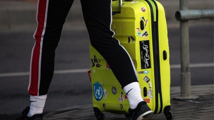 Ikki oy ichida deyarli 100 ming ukrainalik mamlakatni tark etdi