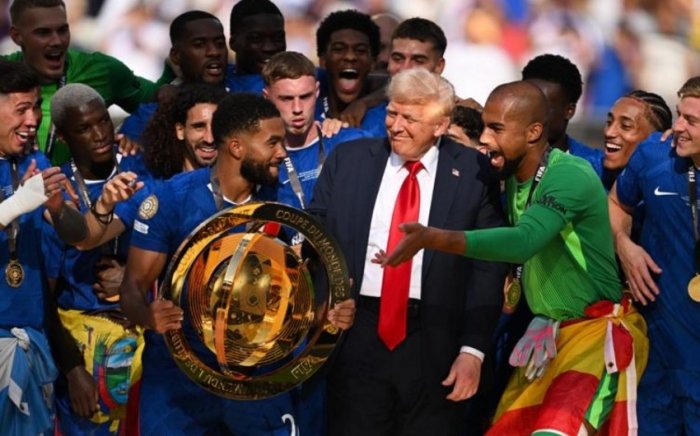 Tramp AQShda futbol nomini o‘zgartirish haqidagi farmonni imzolashi mumkinligini tan oldi