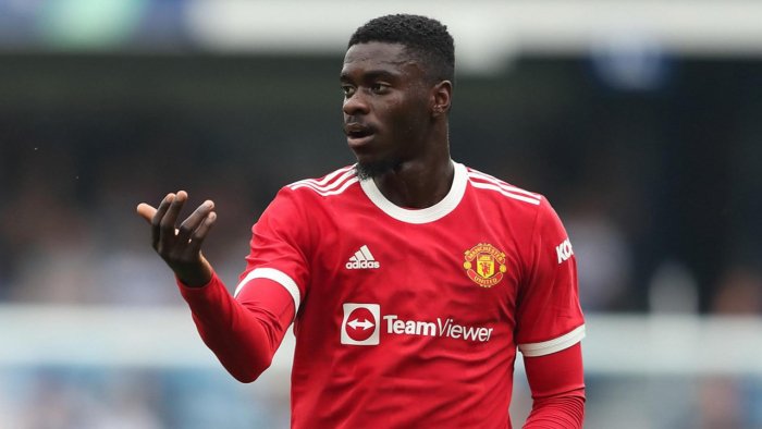 "Manchester Yunayted" sobiq futbolchisi klubni sudga berdi