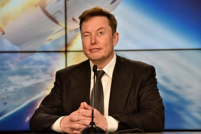 Tesla ва SpaceX асосчиси Илон Маск дунёдаги биринчи триллионерга айланиши мумкин