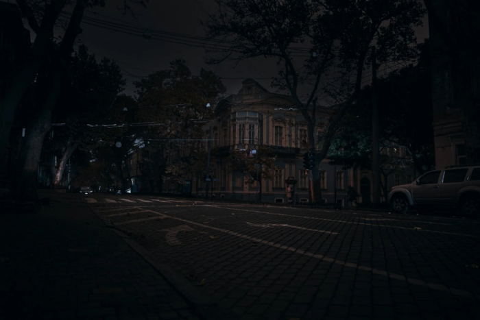 Россия ҳужумидан кейин Одесса аҳолиси электр ва сувсиз қолди