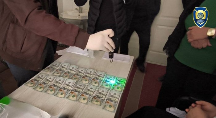 Тиббиёт муассасасига ишга жойлаштириб қўйишни ваъда қилган шахс ушланди
