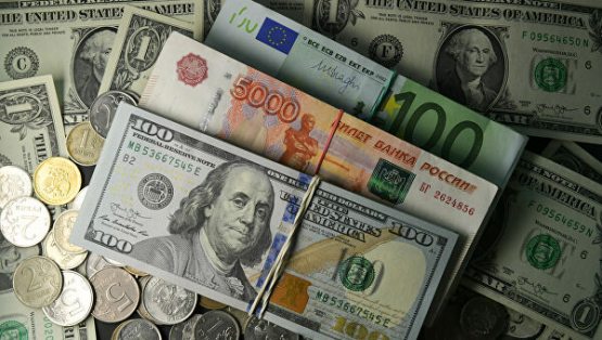 Ўзбекистонда яна доллар ва евронинг расмий курси кўтарилди