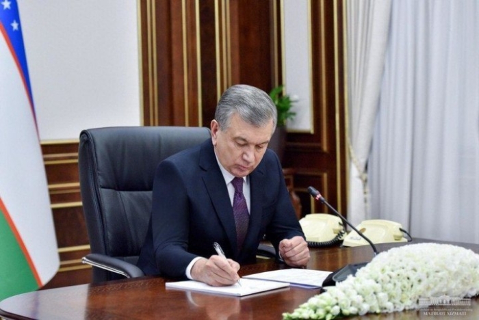 Prezident tibbiyot xodimlari kuni munosabati bilan soha xodimlaridan bir guruhini mukofotladi