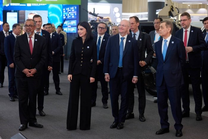 Saida Mirziyoyeva xalqaro forum doirasidagi ko‘rgazma bilan tanishdi