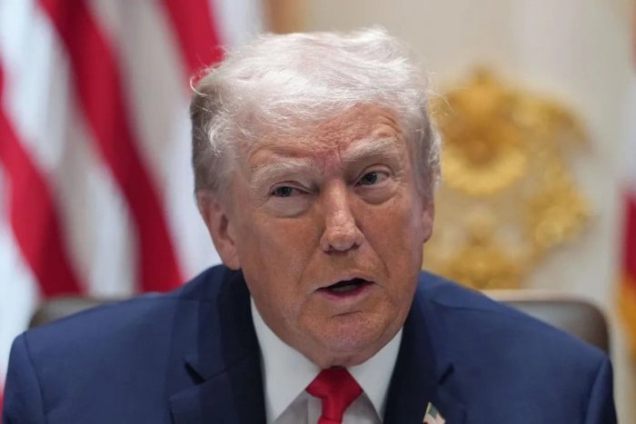 Трамп: "Путинга мурожаат қилганимдан сўнг, у Украинага зарбаларни тўхтатишни эълон қилди"