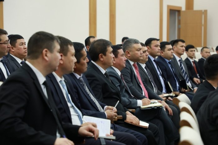 Respublikaning barcha hududlaridan saralab olingan bir guruh hokim yordamchilari rahbarlikka o‘qitilmoqda